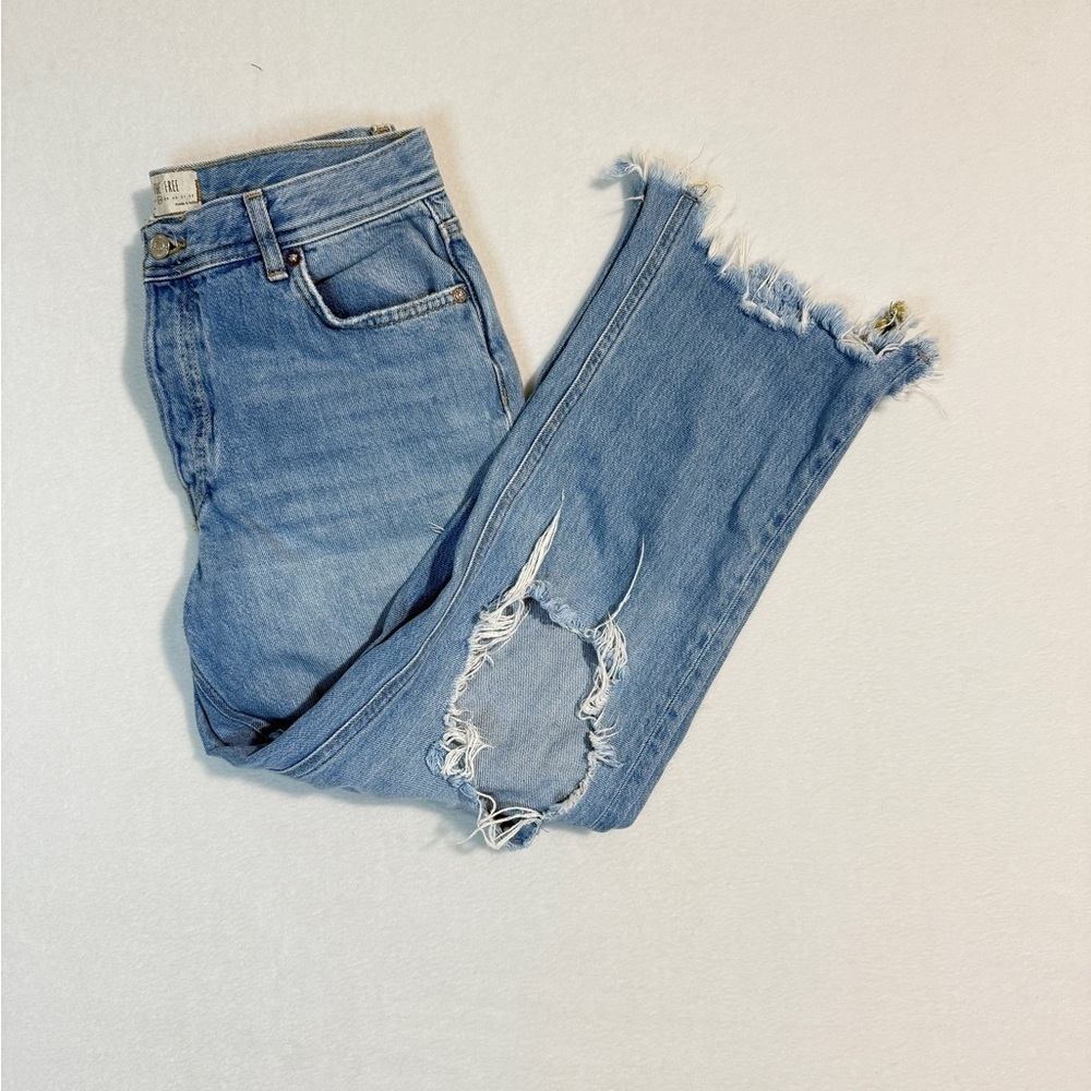 We The Free Light Blue Distressed Straight Leg Jeans Size 28